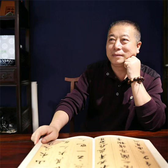 恭贺郑文彬作品在香港康乾拍卖公司落锤成交