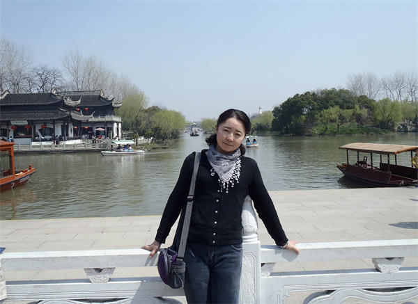 绘 新 绘 语 万 物 皆 真—— 赵 新 油 画 创 作 欣 赏 与 随 笔