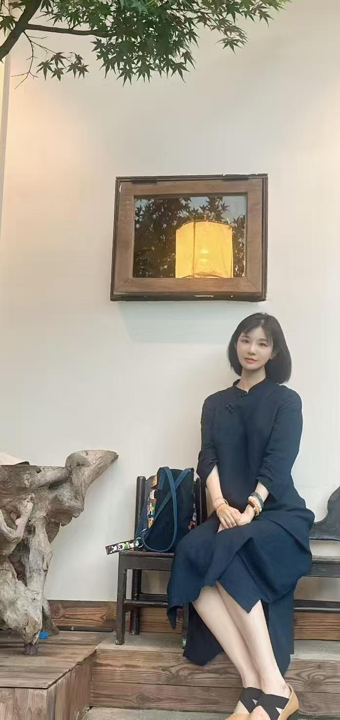 稚拙藏古意 笔墨渐成风——青年女书家余沁慈的书法探索