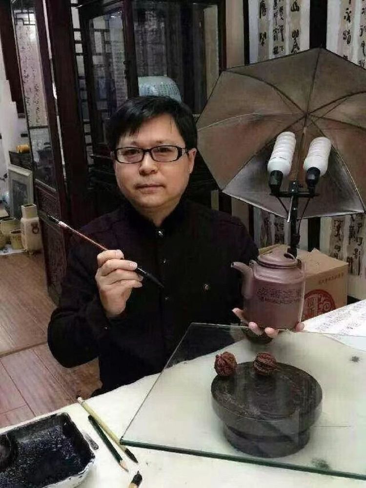 笔墨铸典 艺臻全境——记当代全才型艺术家小隶书第一人李明成