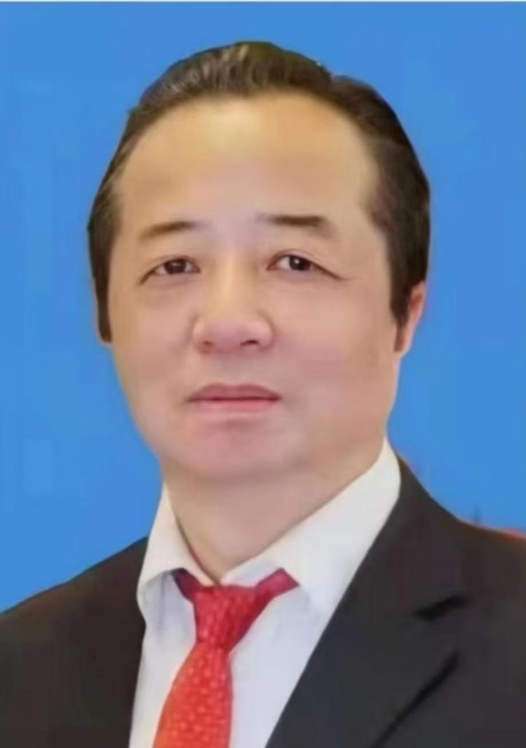 艺术家石长青作品《海上升明月 天涯共此时》在雅昌拍卖网拍出570万人民币