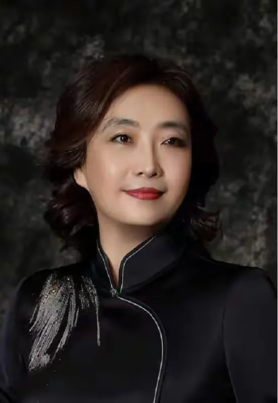 喜报｜艺术家于立杰荣获安徒生世界文化奖——金奖